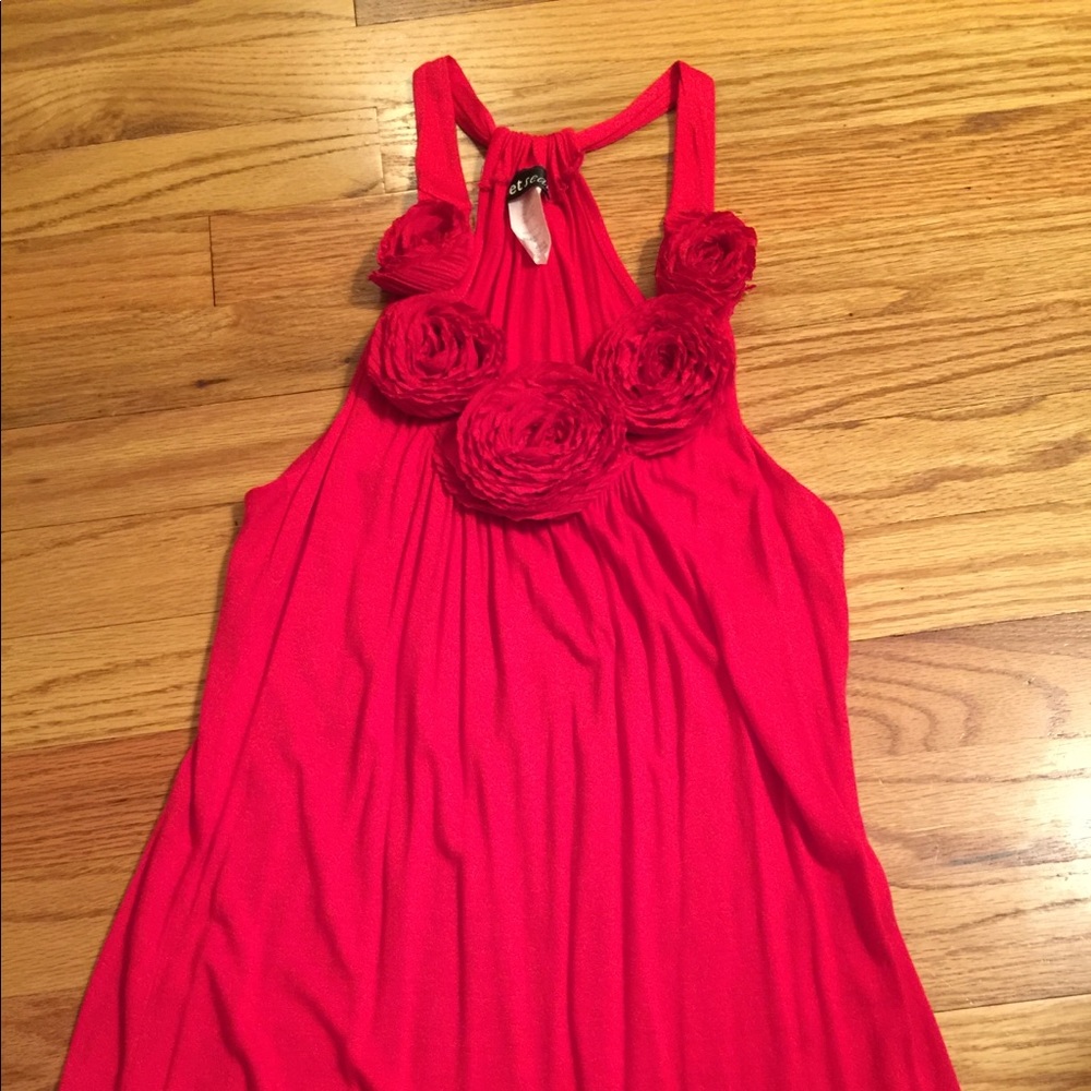 Red rosette tank